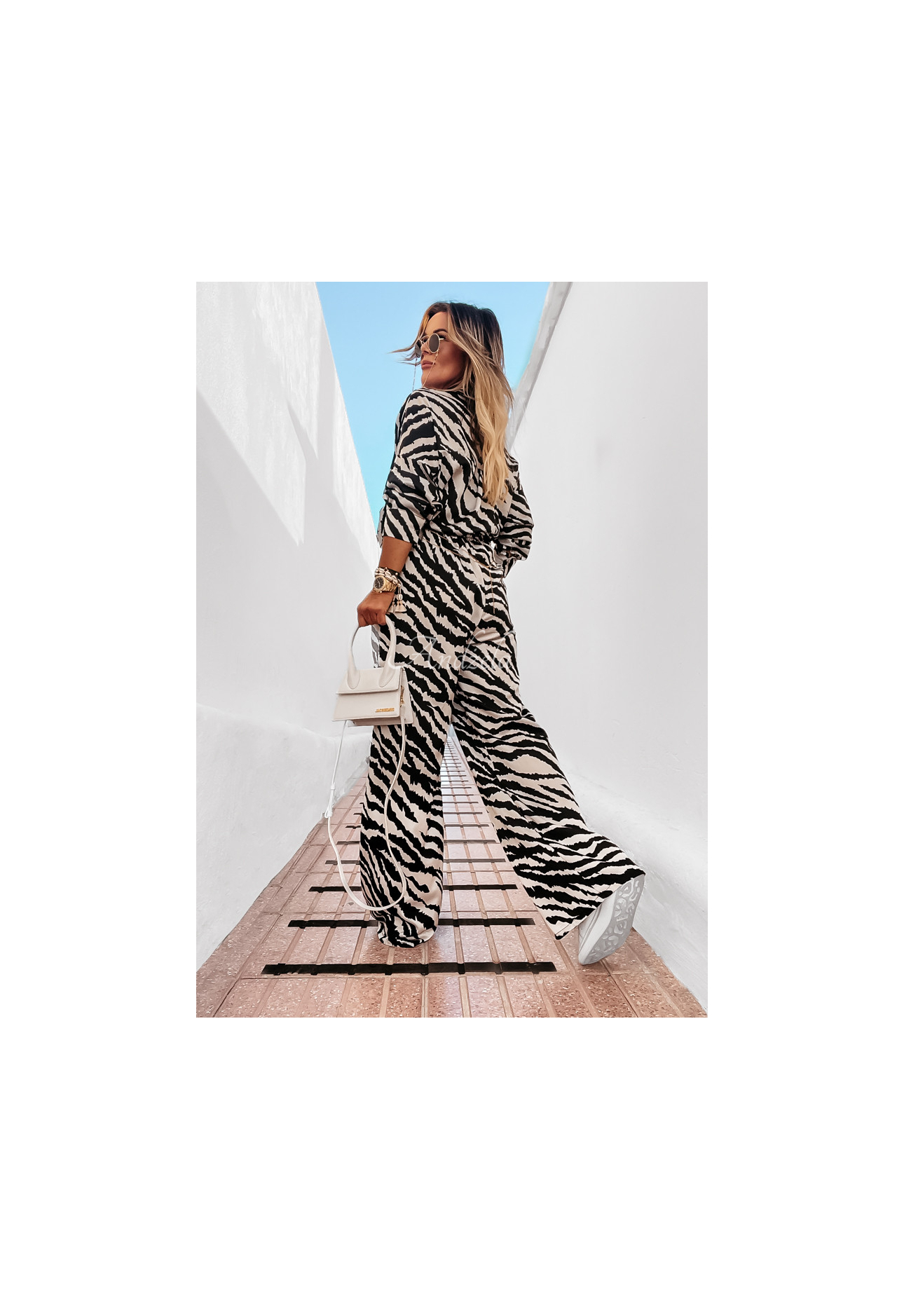 Saténové kalhoty wide leg Girls Gone Wild se vzory zebry