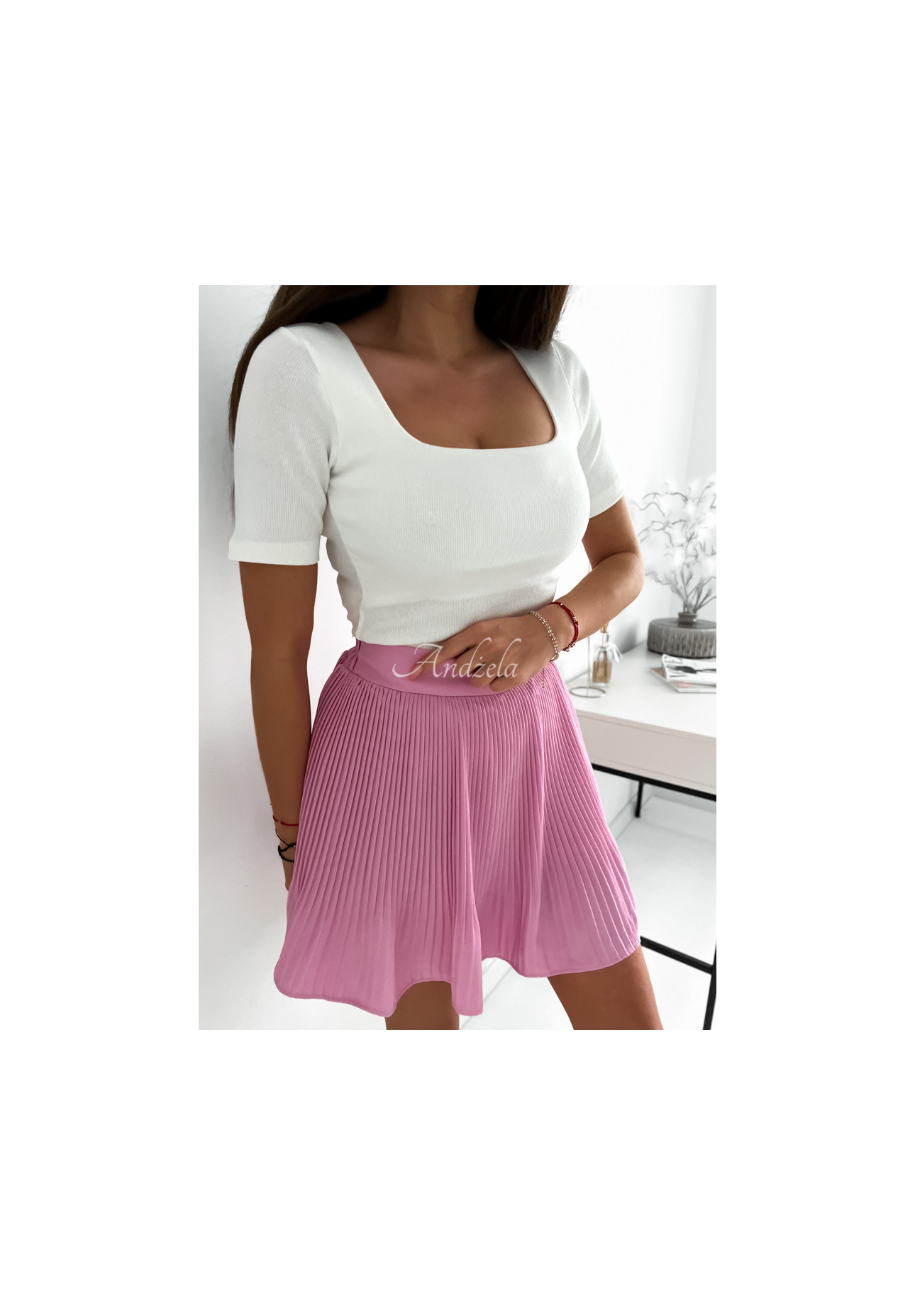 Vroubkovaná halenka s hranatým výstřihem Trust Yourself ecru