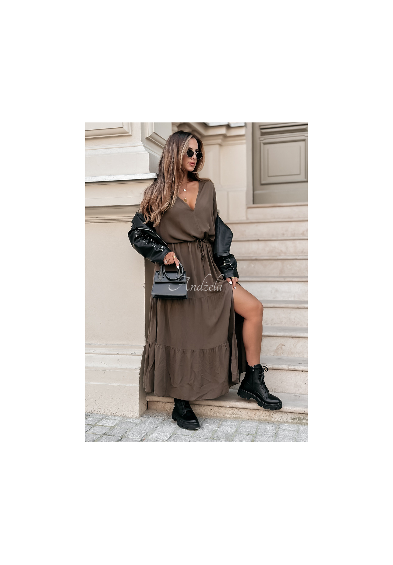 Viskózové maxi šaty s volánky Colletta hnědá