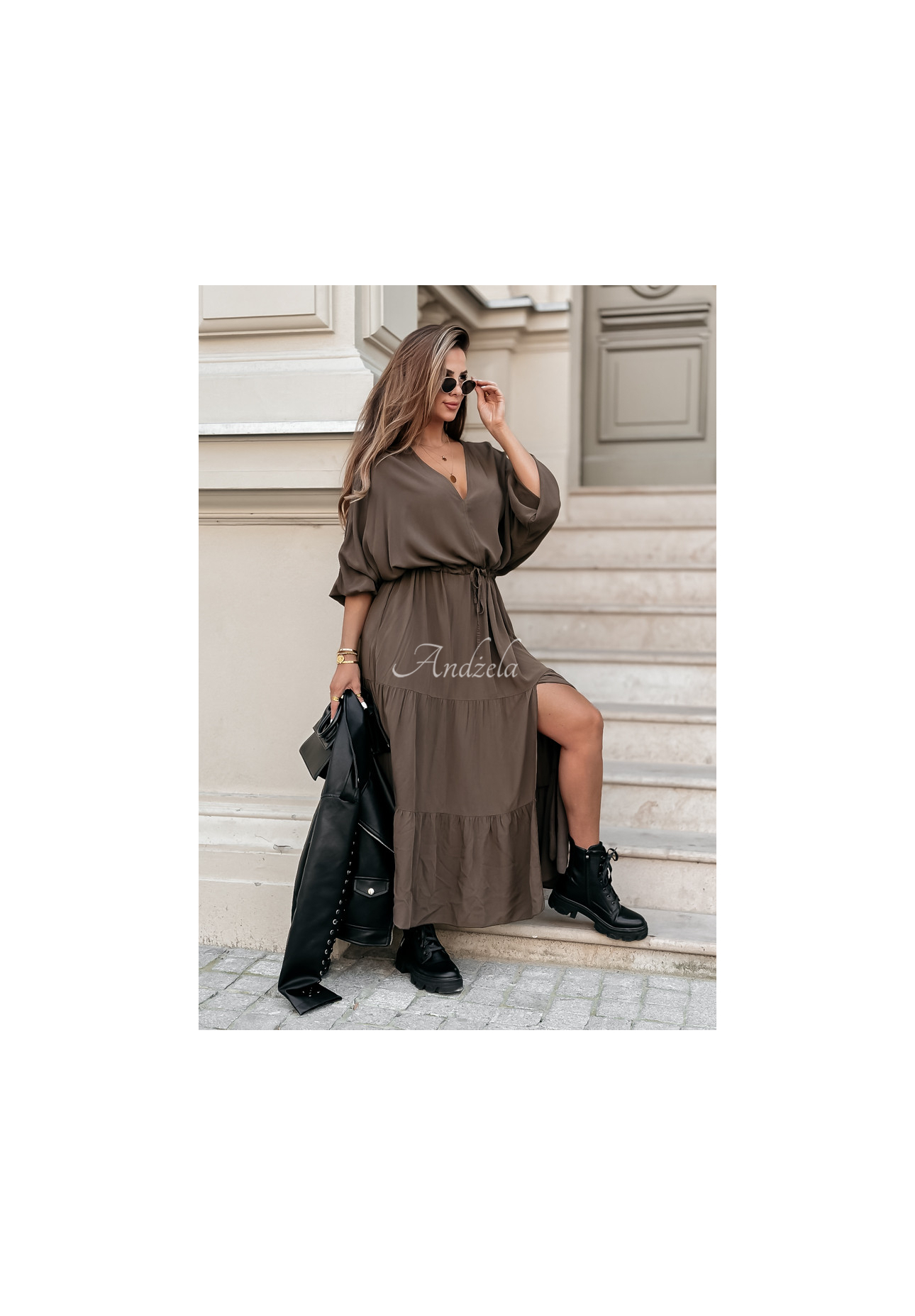 Viskózové maxi šaty s volánky Colletta hnědá