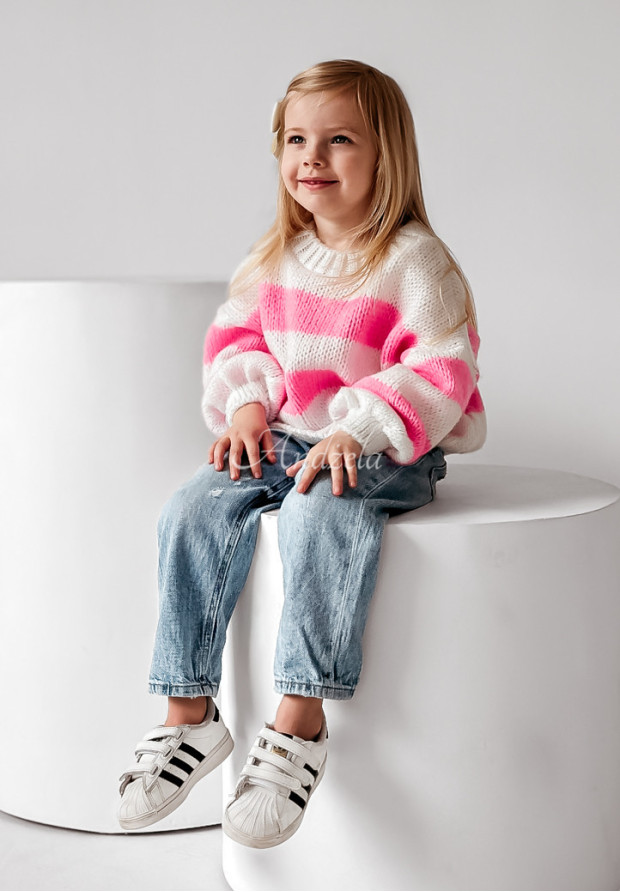 Dětsk&yacute; svetr oversize pruhovan&yacute; Cute Duo b&iacute;lo-růžov&yacute;