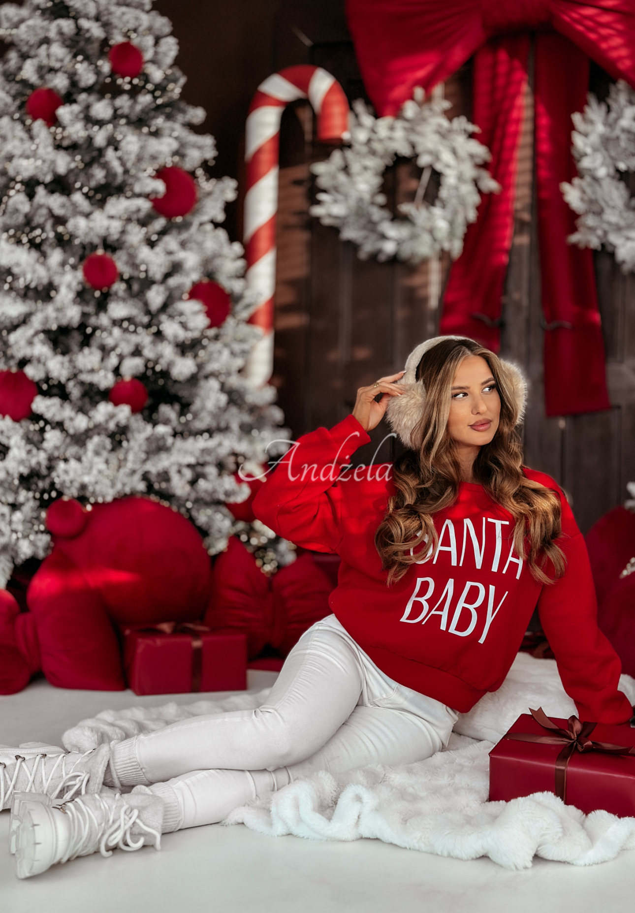 Vánoční mikina s potiskem Santa Baby červená
