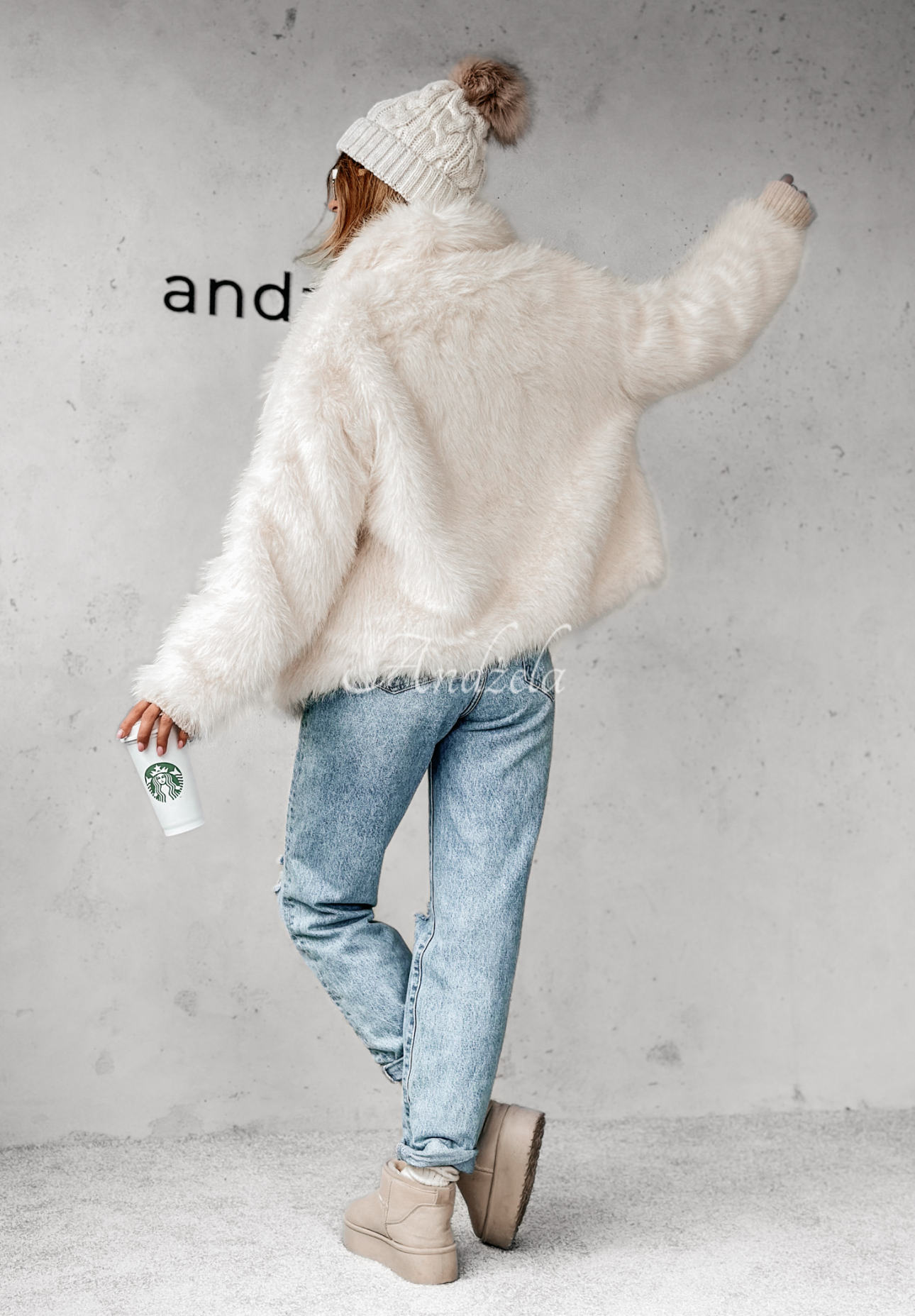 Krátký kabát kožíšek Bear Elegance ecru