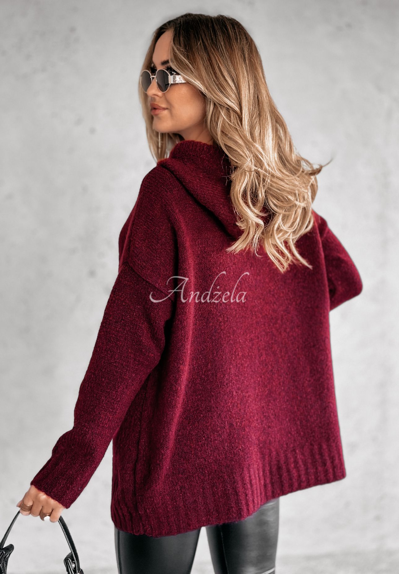 Svetr oversize s kapucí Carra vínový