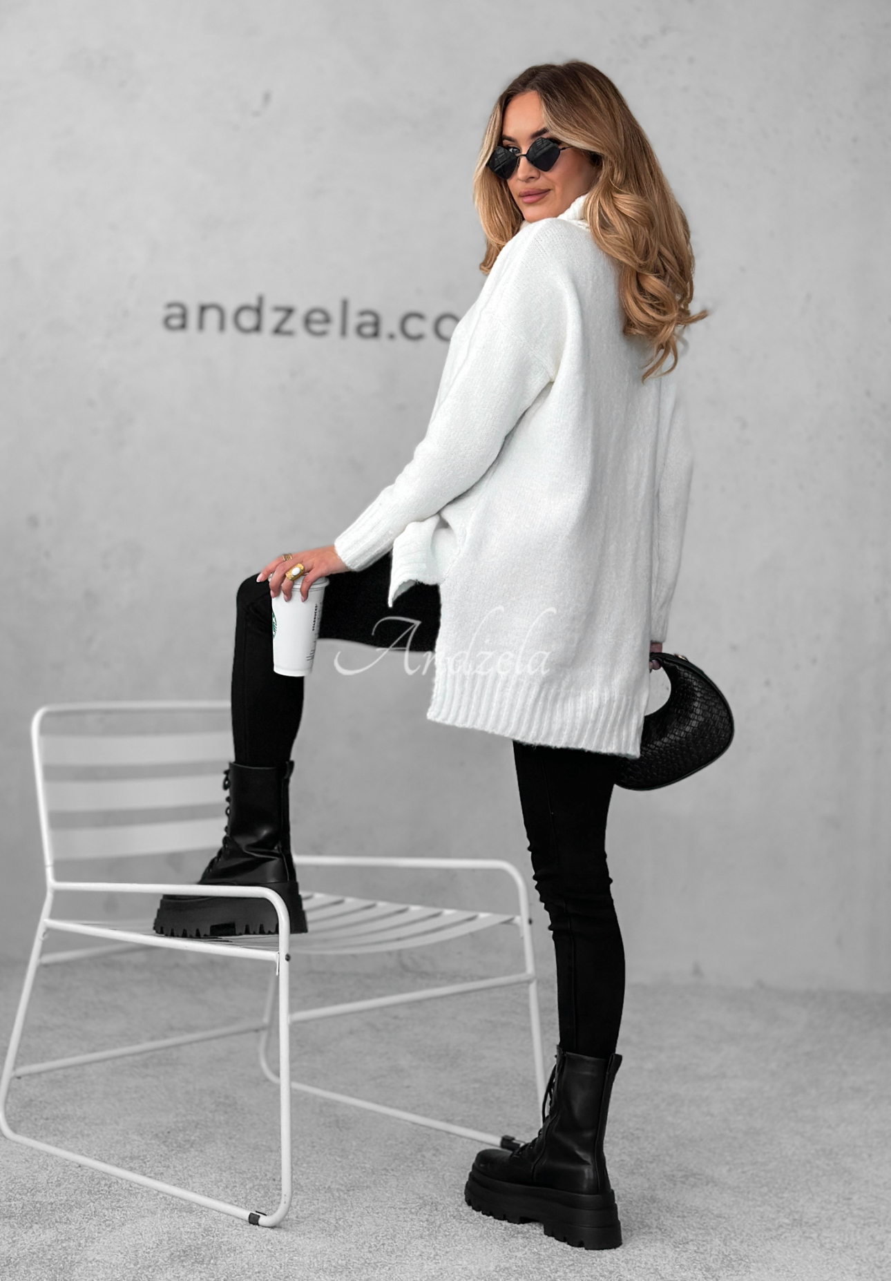 Svetr oversize s rolákem Benin ecru