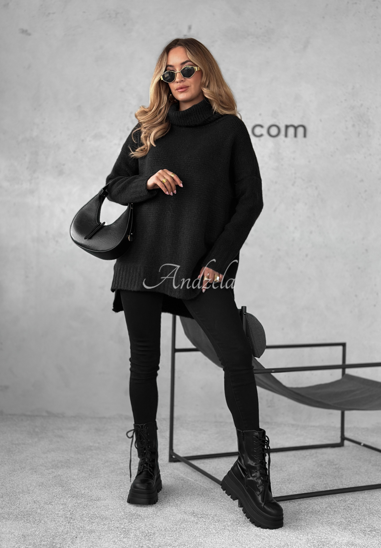 Svetr oversize s rolákem Benin Černé