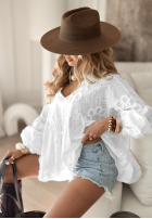 Ażurowa Halenka z kwiatami boho Summer Sweetness Bílá