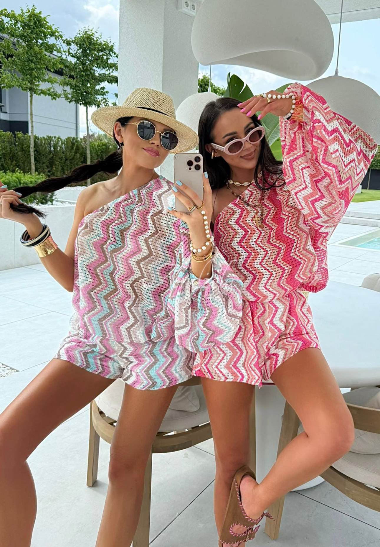 Krajková souprava asymetrická halenka a šortky La Milla Welcome Back bílo-růžová