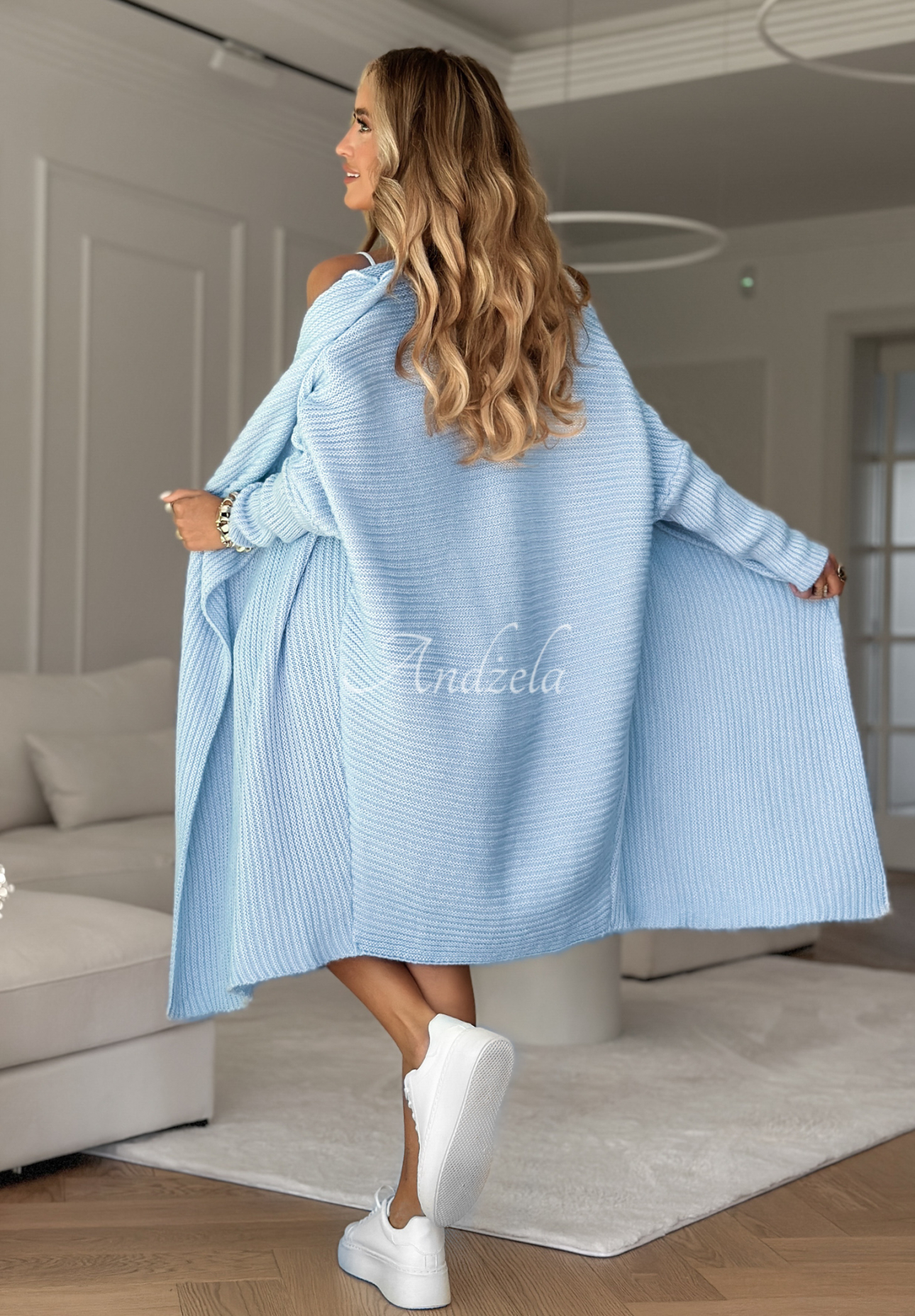 Kardigan oversize Feather Light blankytný