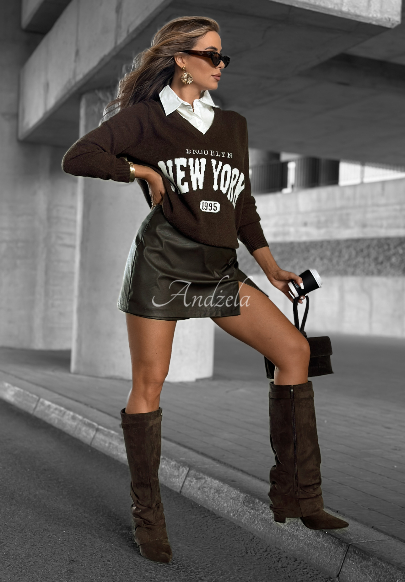 Svetr s límečkem New York Brooklyn čokoládový