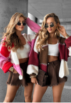 Krótki kardigan Cold Coffee różowo-červený
