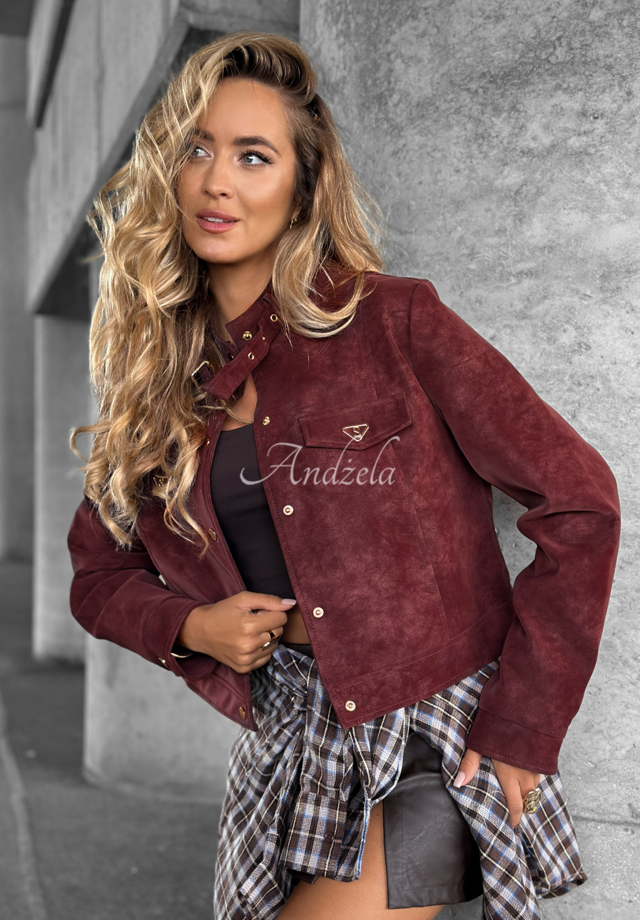 Krátká semišová bunda Autumn Whisper vínová