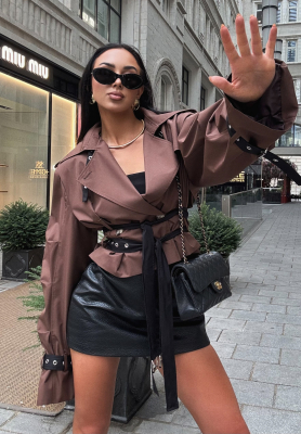 Krátký trenčkot La Milla Wait What Now čokoládový