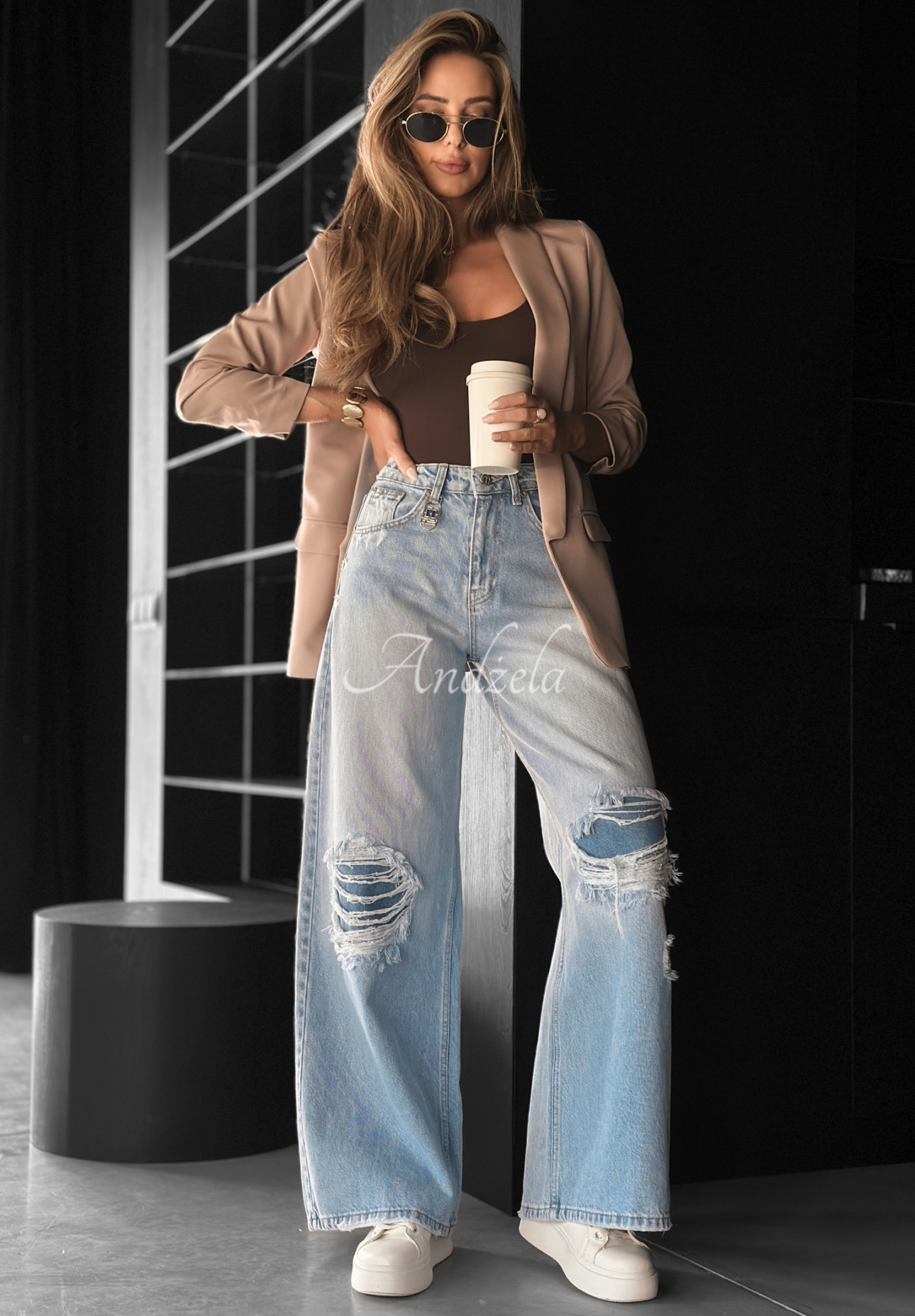 Džíny wide leg s oděrkami No One Asked modré