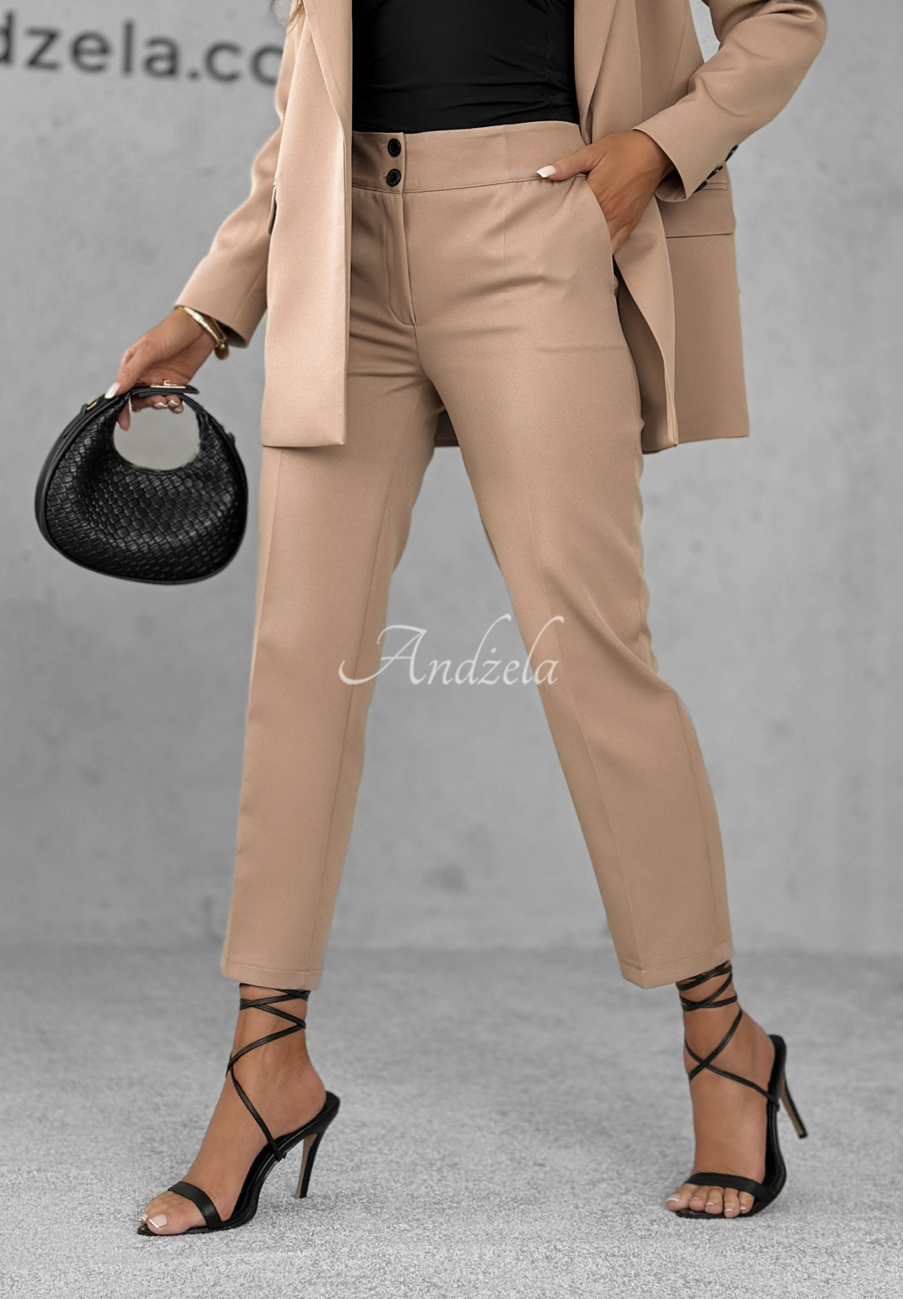 Elegantní cigaretové kalhoty Runway Ready Latte