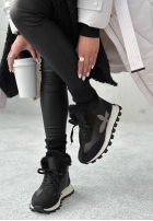 Sneakersy z futerkiem Getting Really Cold černé