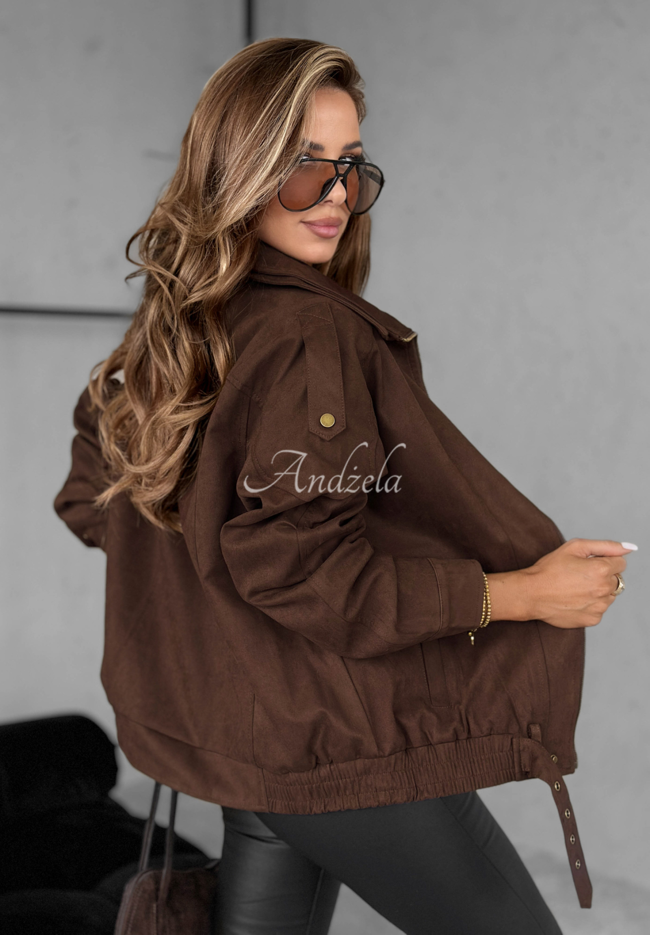 Krátká semišová bunda s límečkem Feeling Cold čokoládová