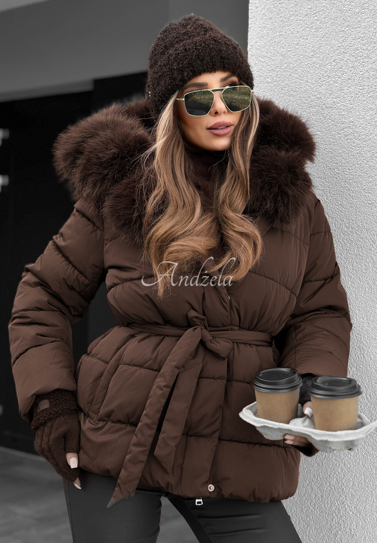 Prošívaná bunda s kožíškem a páskem Coldest Moments čokoládová