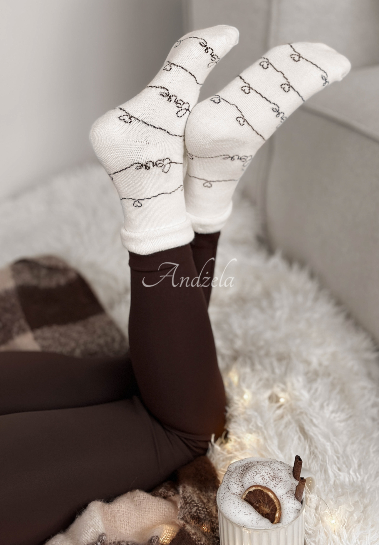 Dlouhé ponožky se vzory Chilly Days bílé