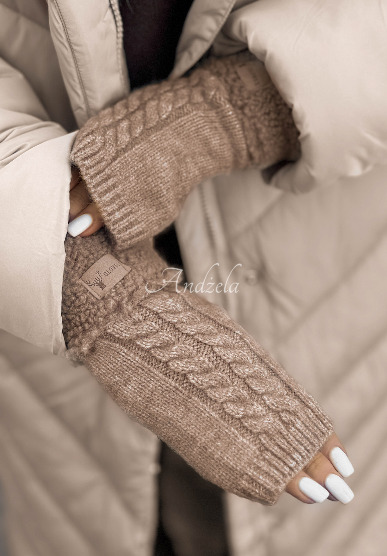 Rukavice s kožíškem a odkrytými prsty Enjoying Winter béžové