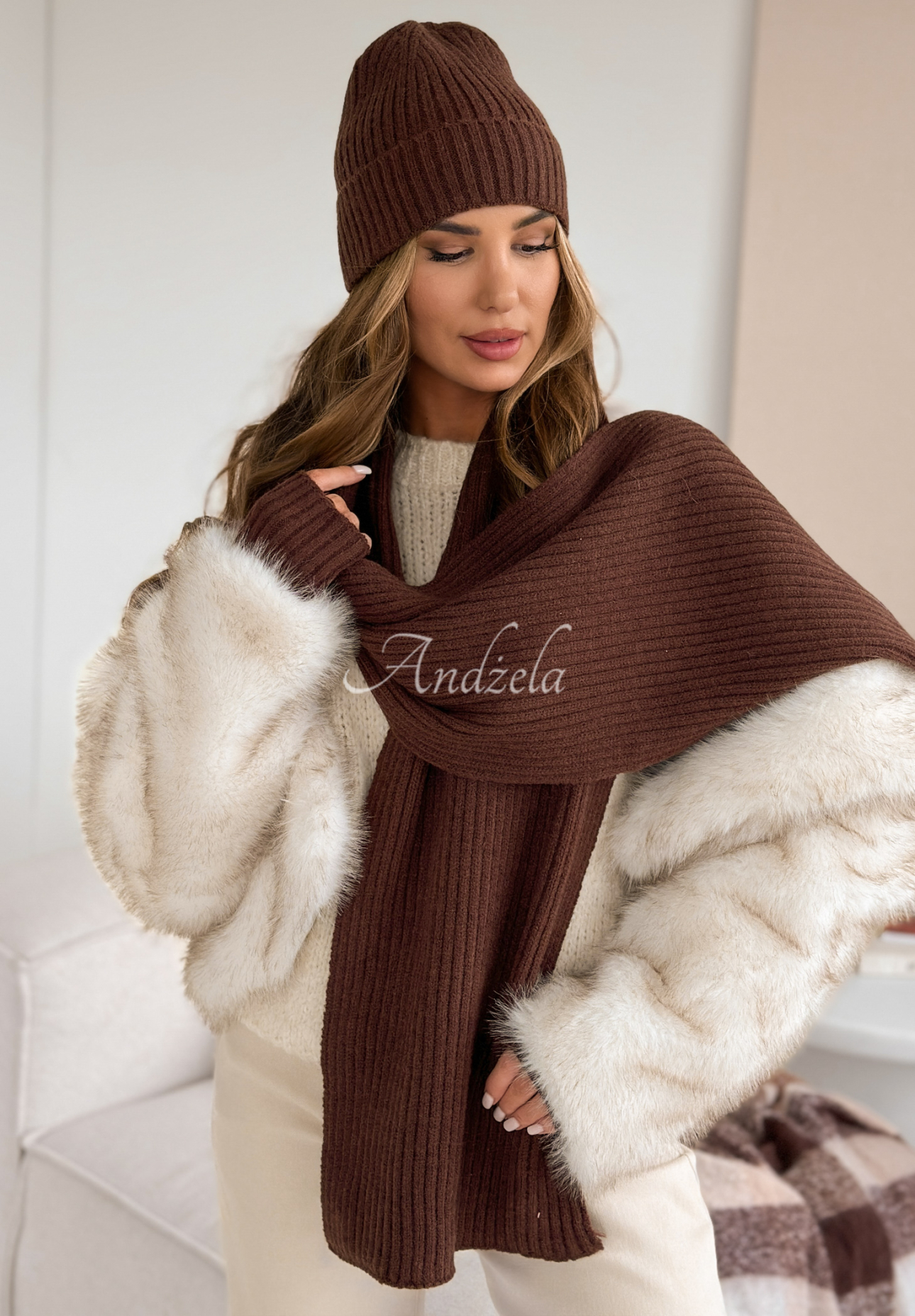 Souprava čepice, šála, rukavice 3v1 Winter Threads čokoládový