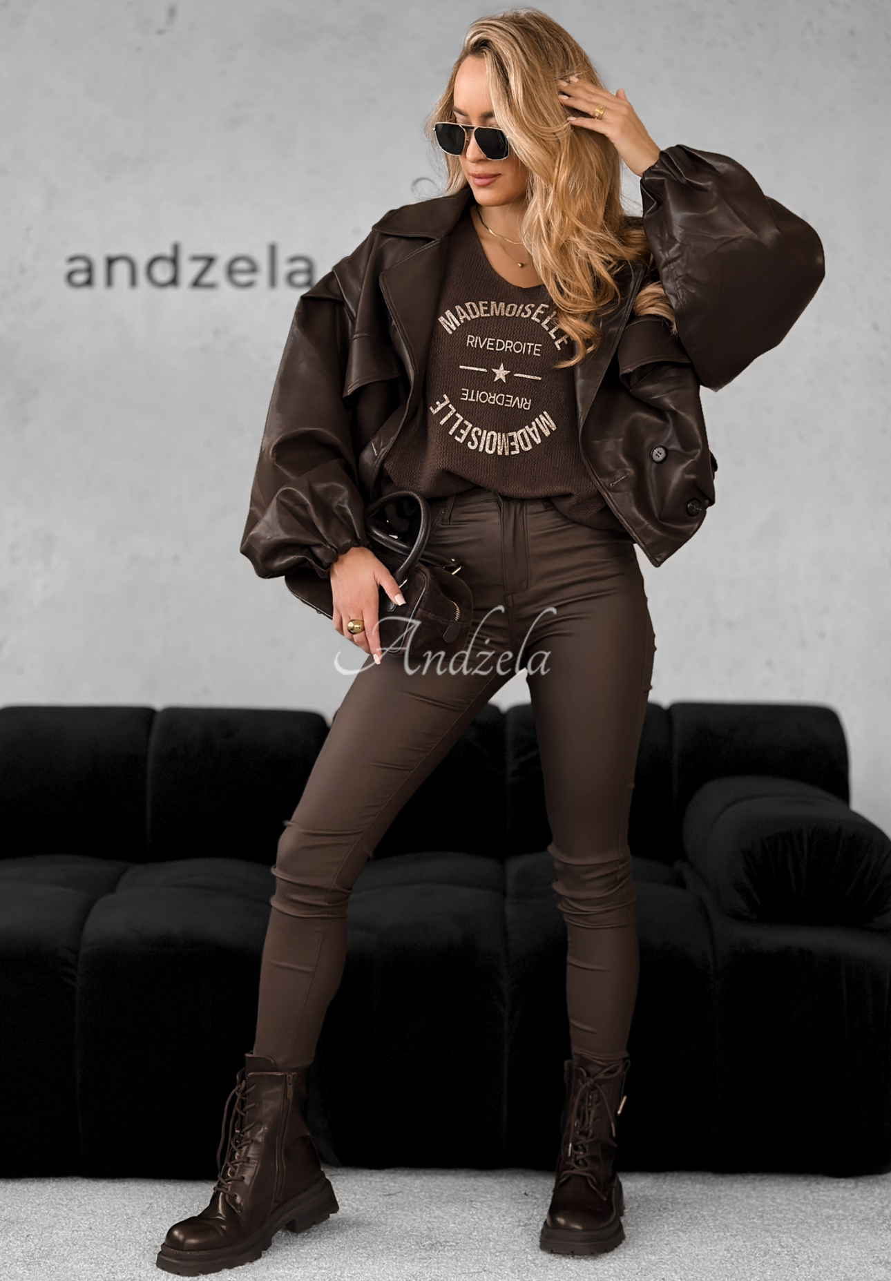 Viskózový svetr s potiskem Miss Mademoiselle čokoládový