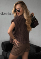 Krátká sweterkowa Vesta z guzikami Autumn Lovers čokoládová