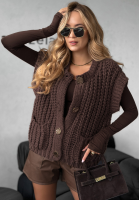 Krátká pletená vesta s knoflíky Autumn Lovers čokoládová