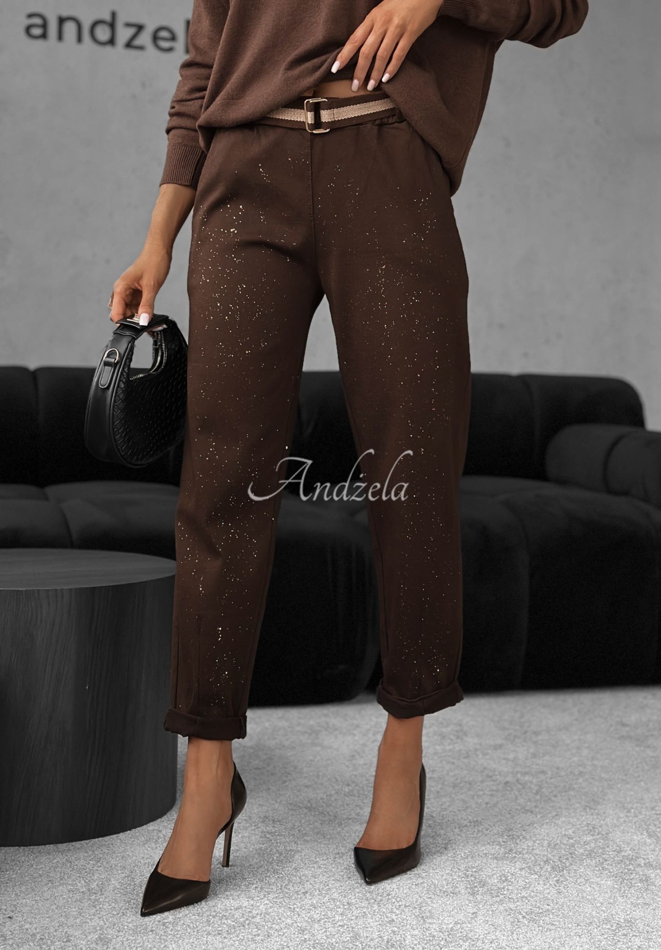 Kalhoty s páskem Unlock Your Potential čokoládové