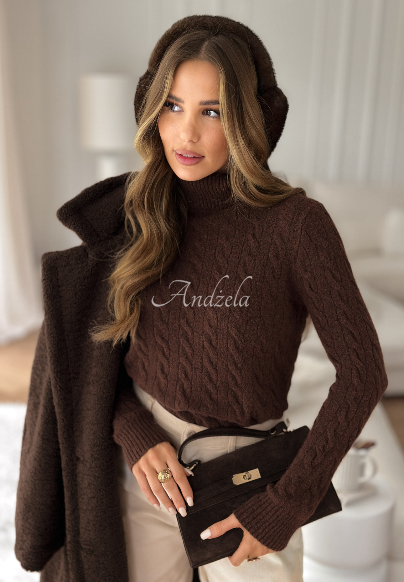 Ozdobně pletený svetr s rolákem I Love Cold čokoládový