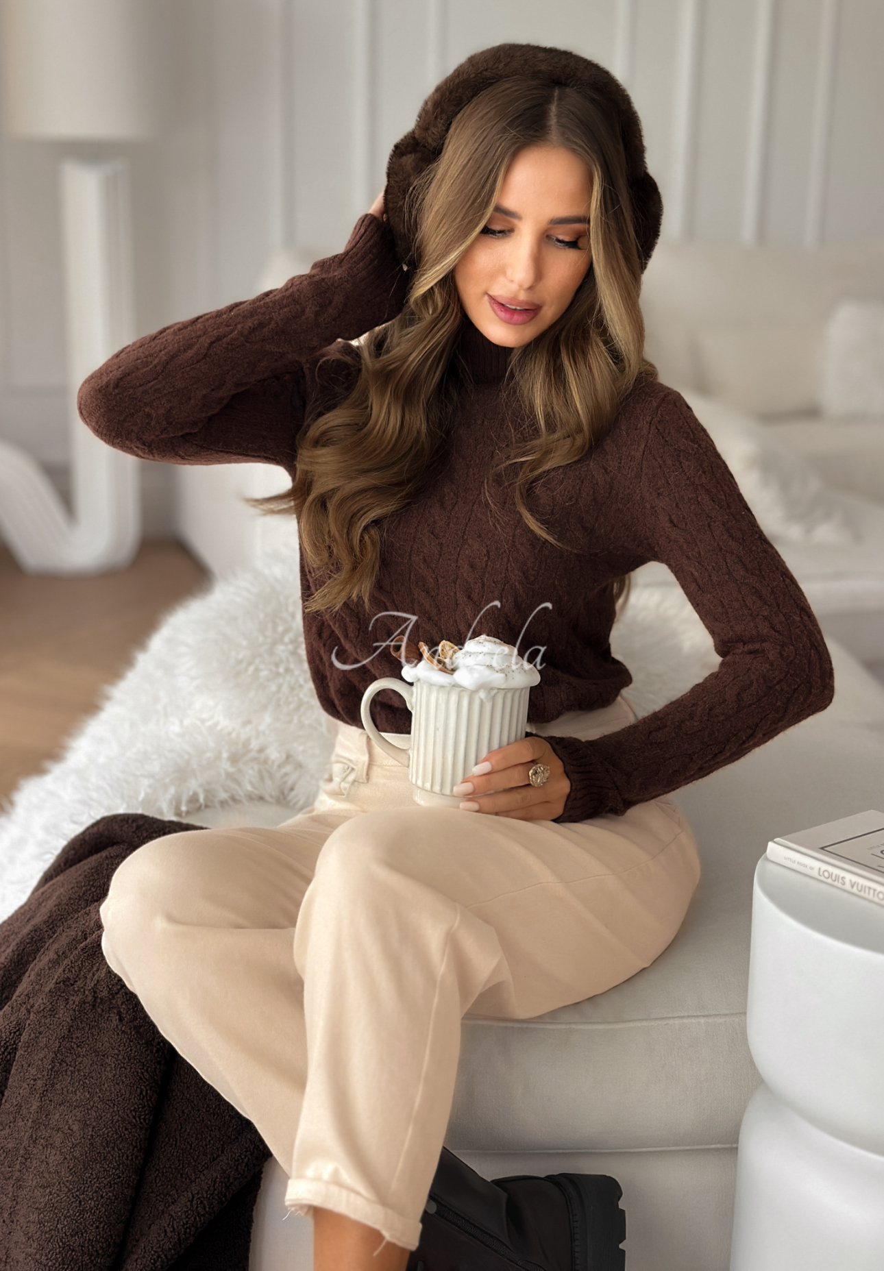 Ozdobně pletený svetr s rolákem I Love Cold čokoládový