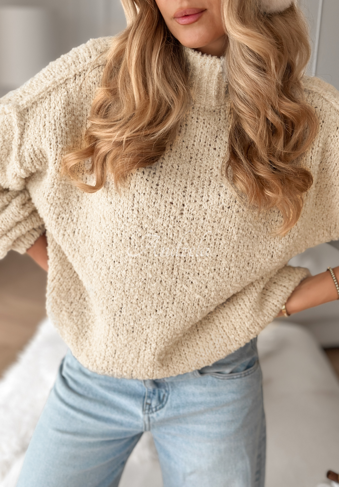 Svetr Comfy And Fluffy béžový