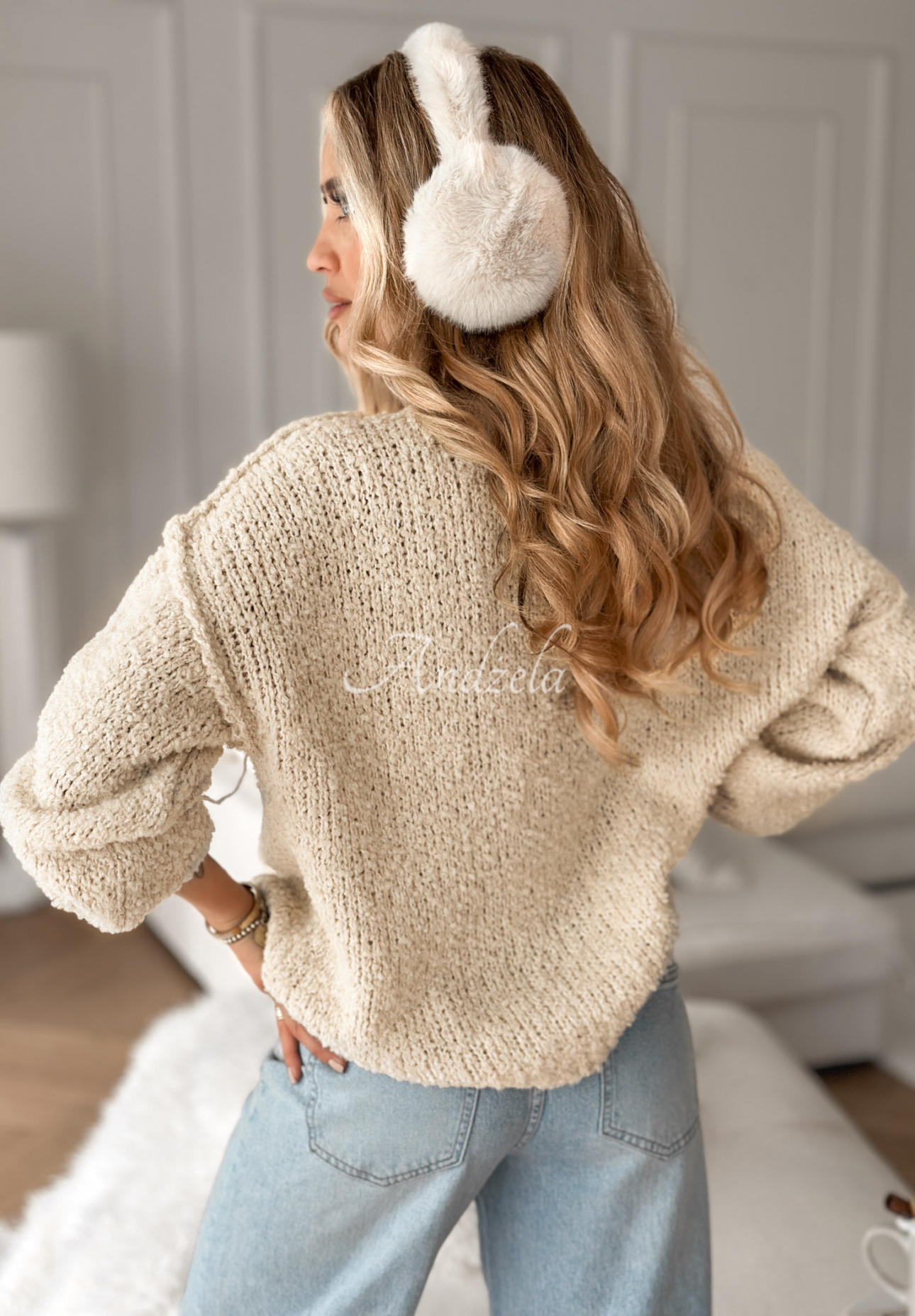 Svetr Comfy And Fluffy béžový