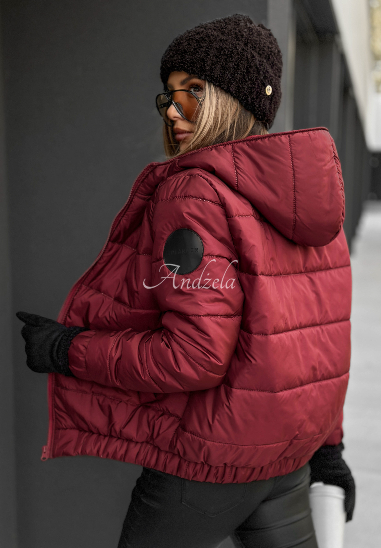 Prošívaná bomber bunda s kapucí Just to Know vínová II