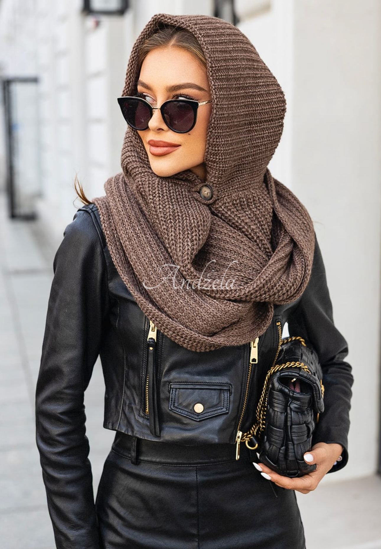 Nákrčník s kapucí balaklava Shade Of Winter čokoládová