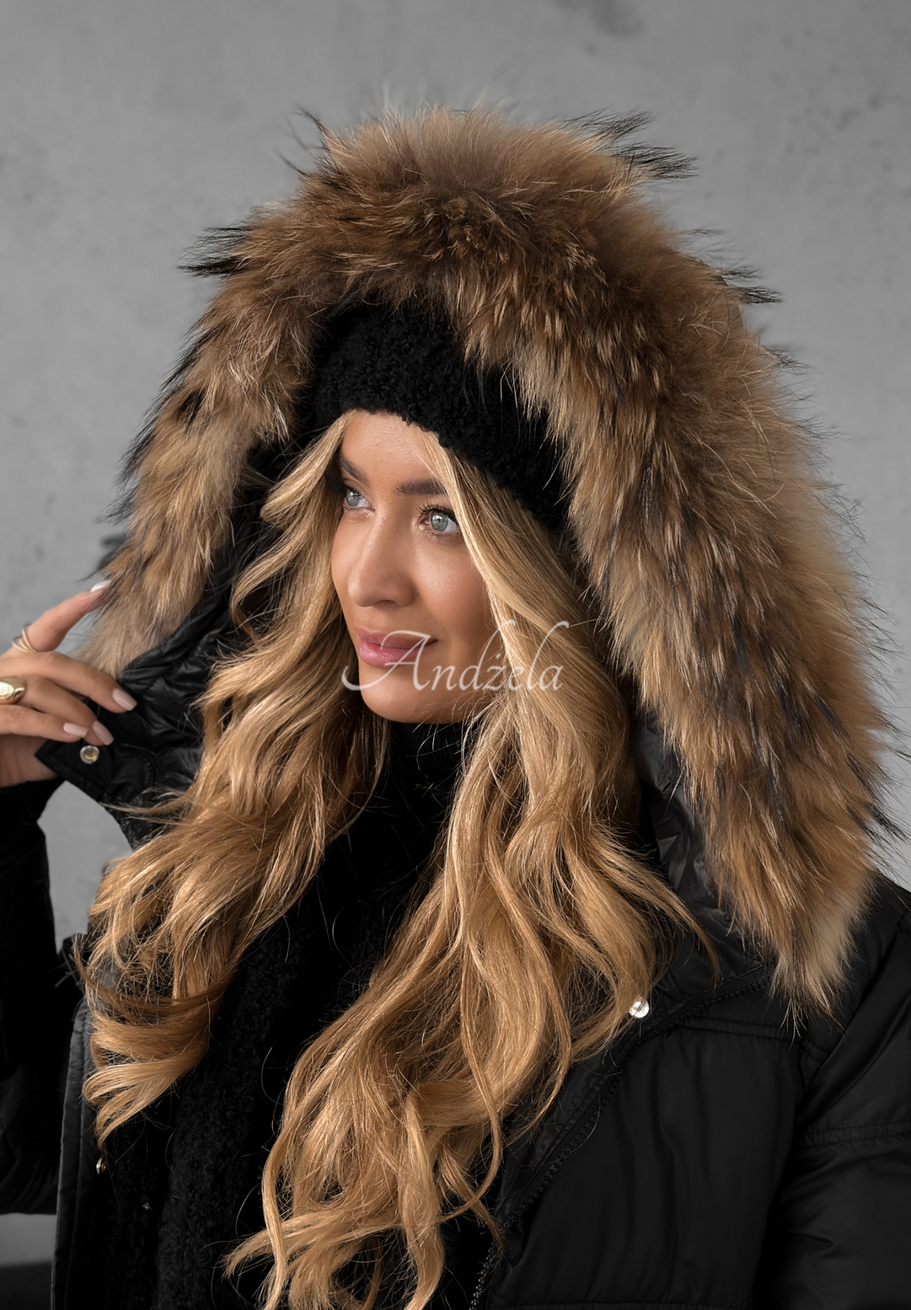 Dlouhá prošívaná bunda s kožíškem Autumn Rush černá