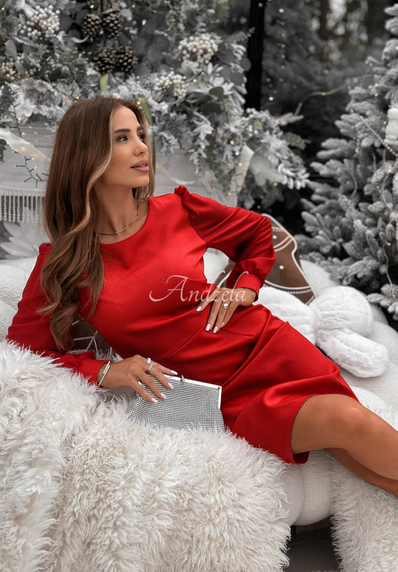 Lesklé šaty s nabíranými rukávy Just Saying červená