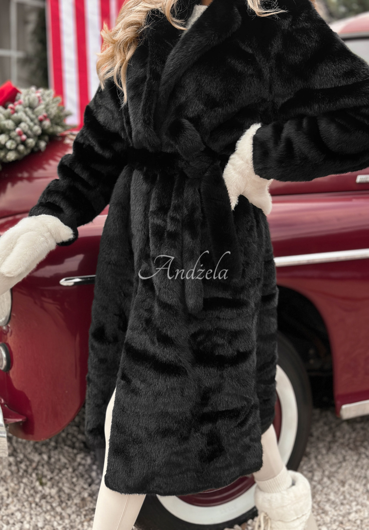 Dlouhý kabát kožich Beside The Fire Černé