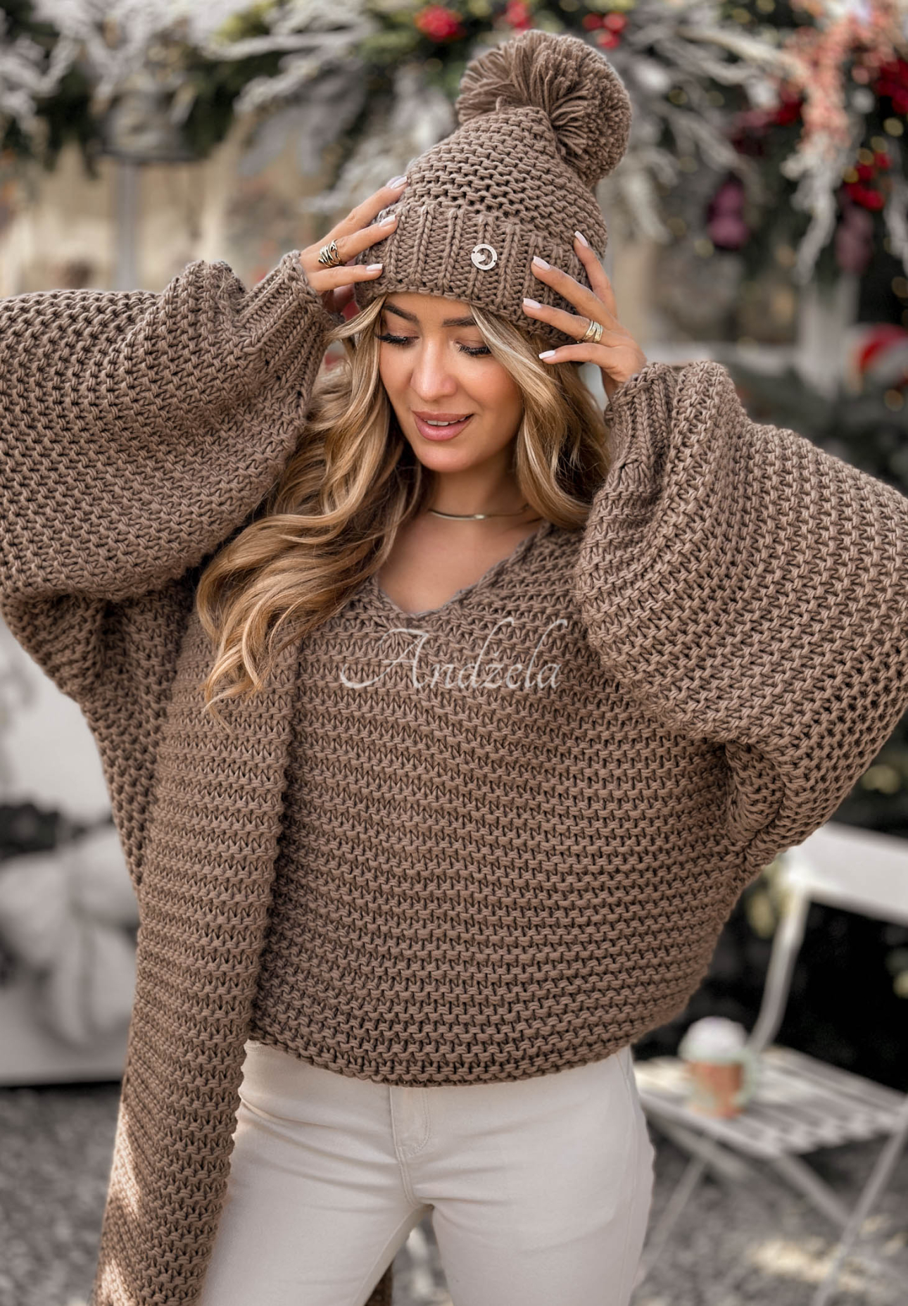 Pletený svetr s vlnou Winter Is Calling Mokka