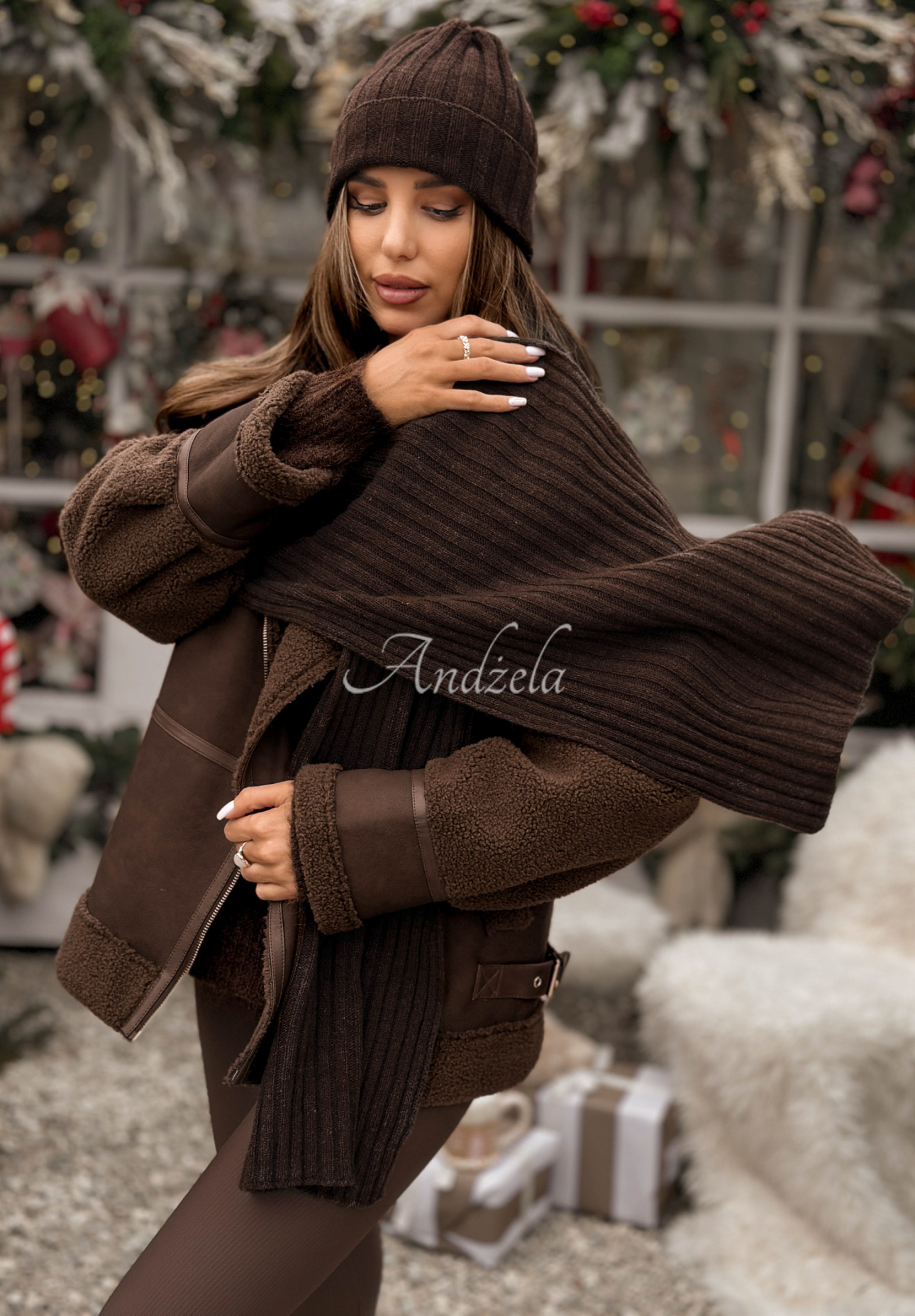 Žebrovaná souprava čepice a šála s vlnou a kašmírem Snow Dates čokoládový