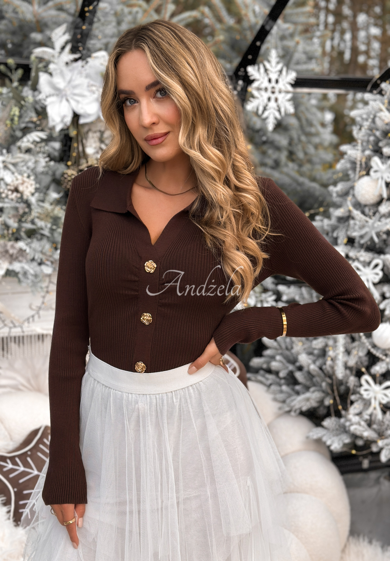 Viskózová halenka s límečkem Feeling Nice čokoládová