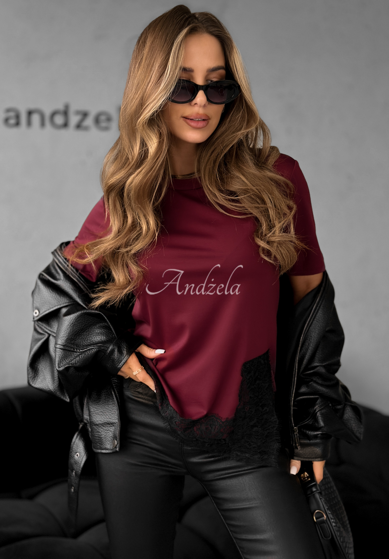 Viskózové tričko s krajkou Daily Lace vínový