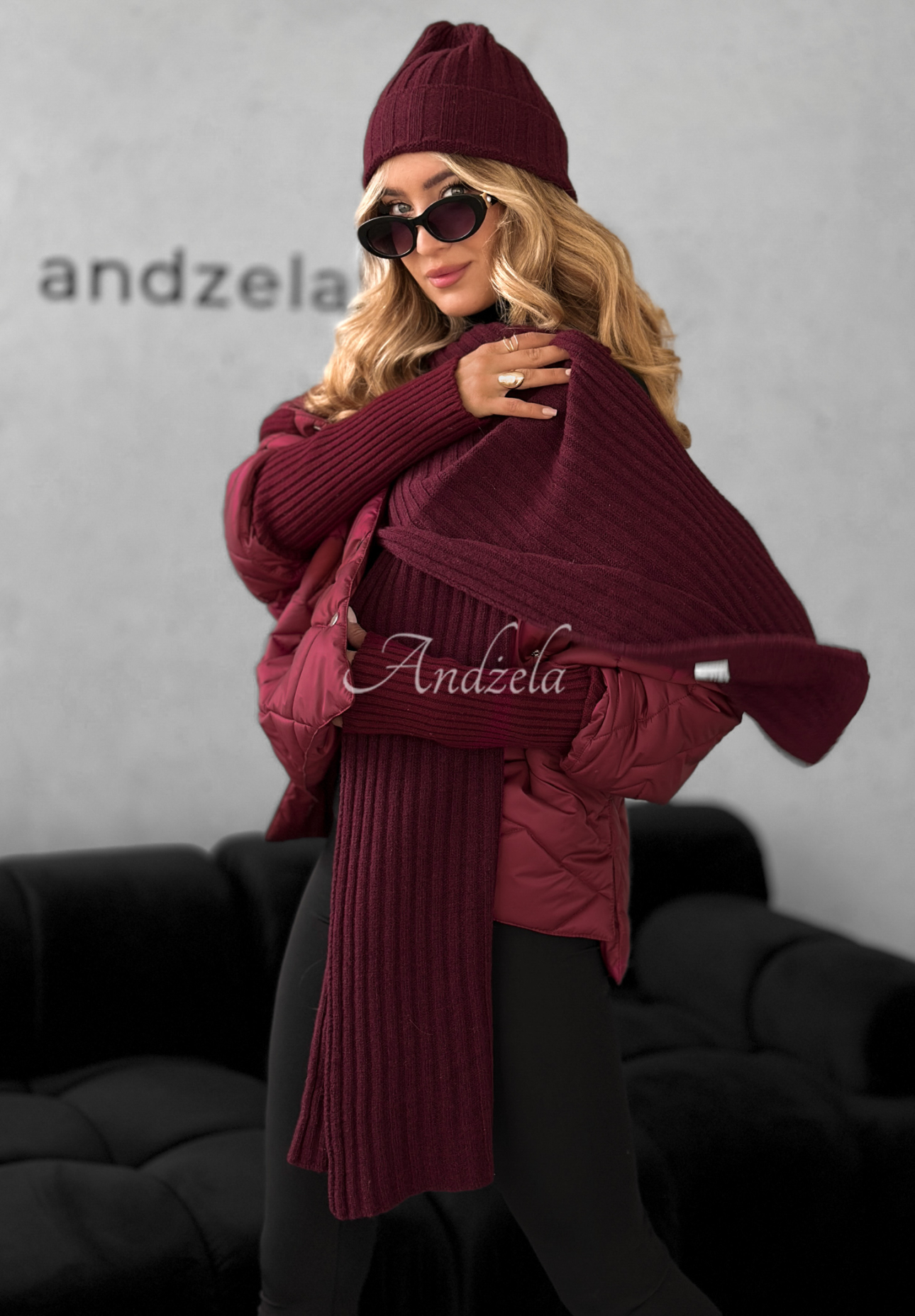 Žebrovaná souprava čepice a šála s vlnou a kašmírem Snow Dates vínový