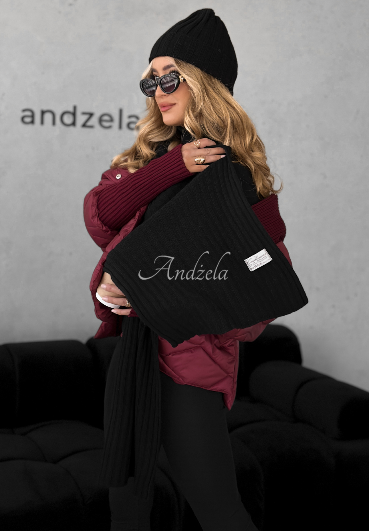 Žebrovaná souprava čepice a šála s vlnou a kašmírem Snow Dates Černé