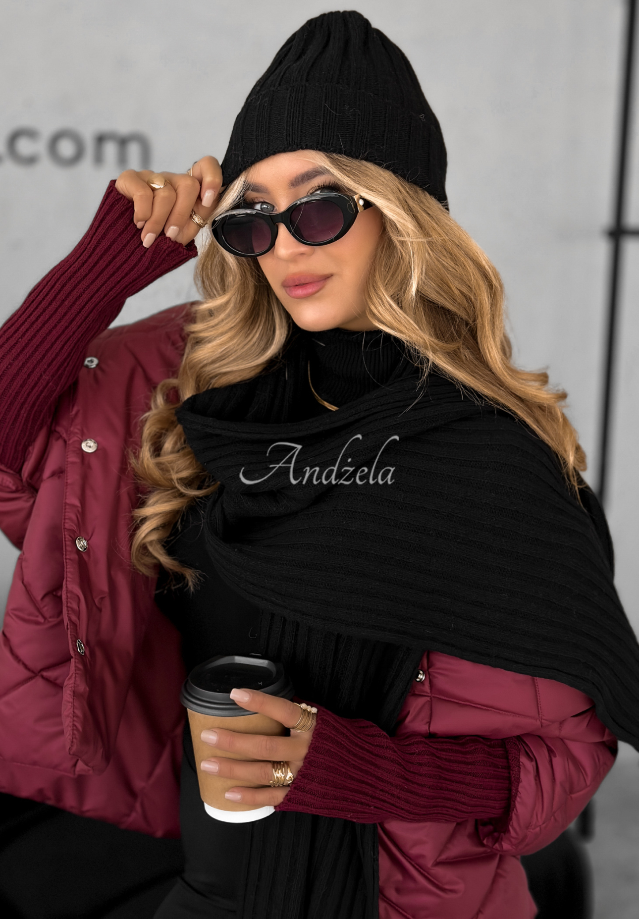 Žebrovaná souprava čepice a šála s vlnou a kašmírem Snow Dates Černé