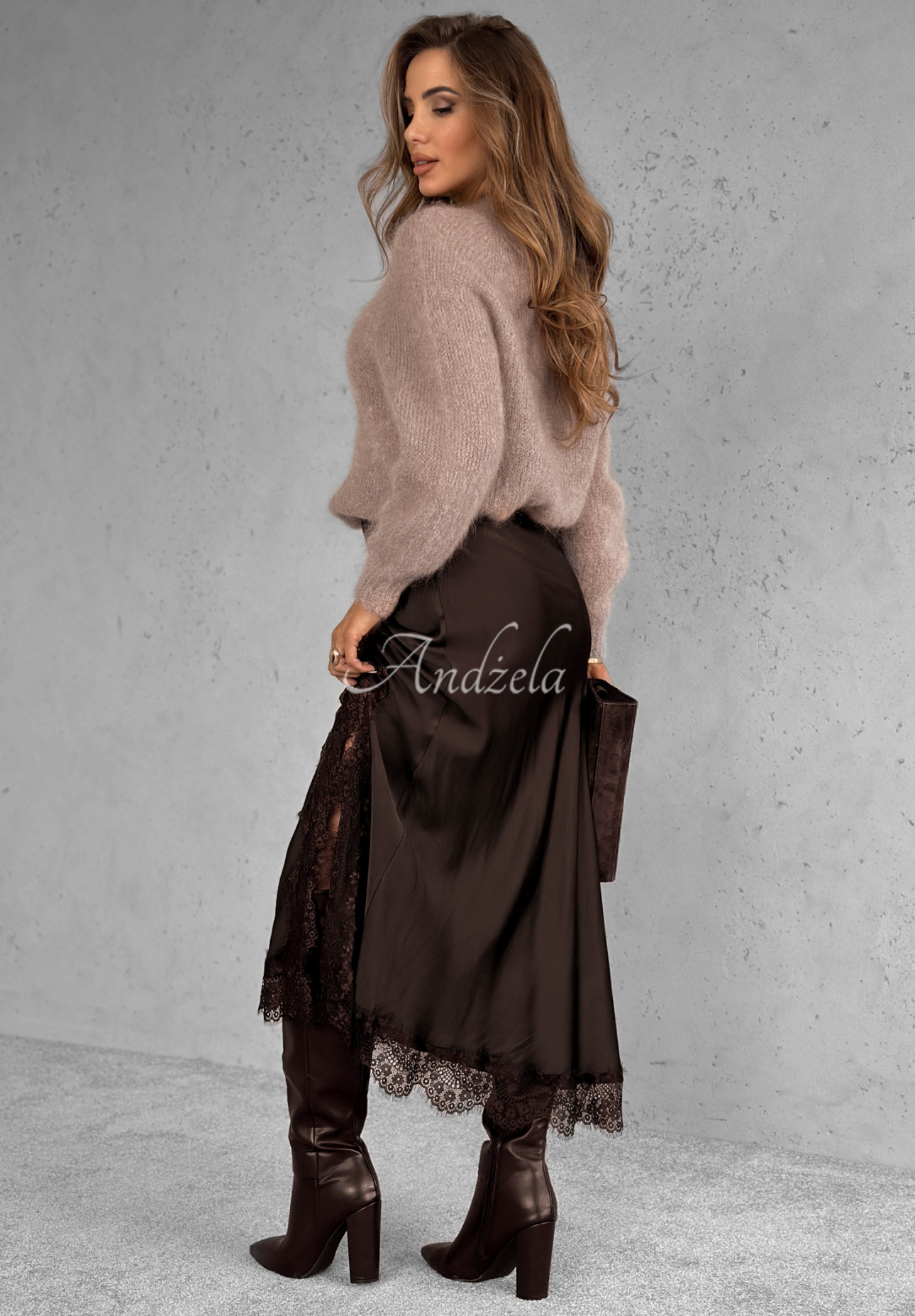 Viskózová saténová midi sukně s krajkou Hot Topic čokoládová