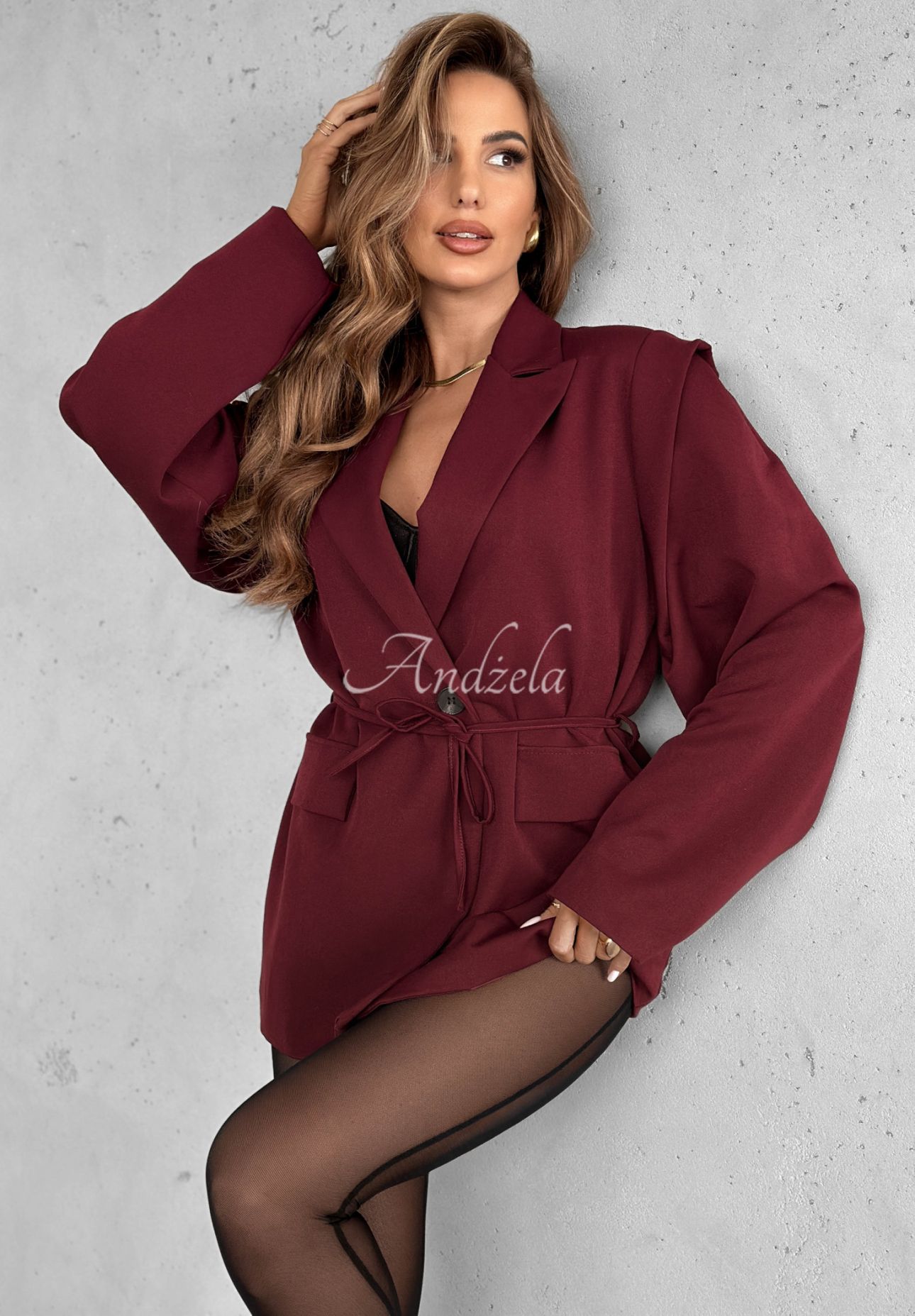 Sako s páskem Alone Again vínová