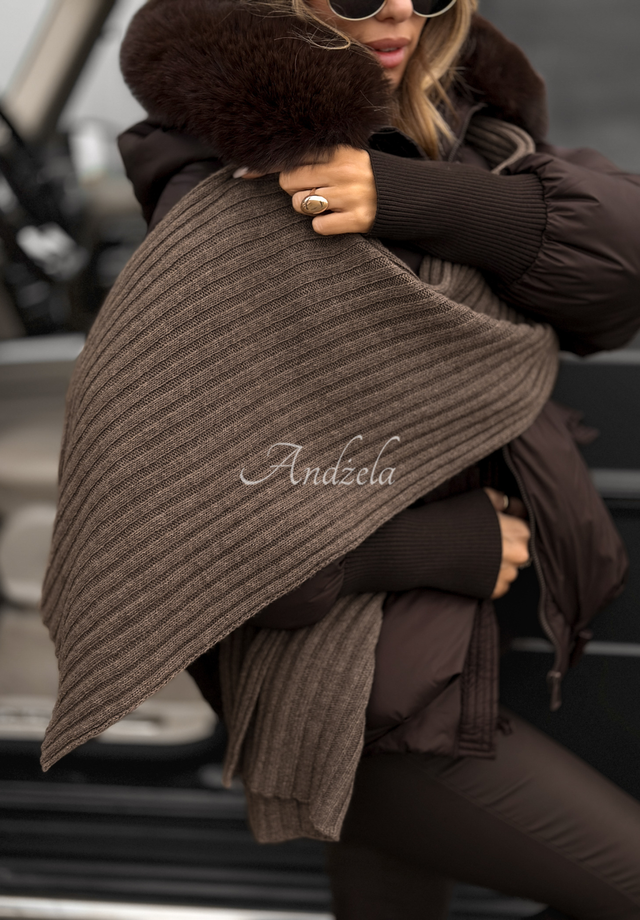 Žebrovaná souprava čepice a šála s vlnou a kašmírem Snow Dates béžový