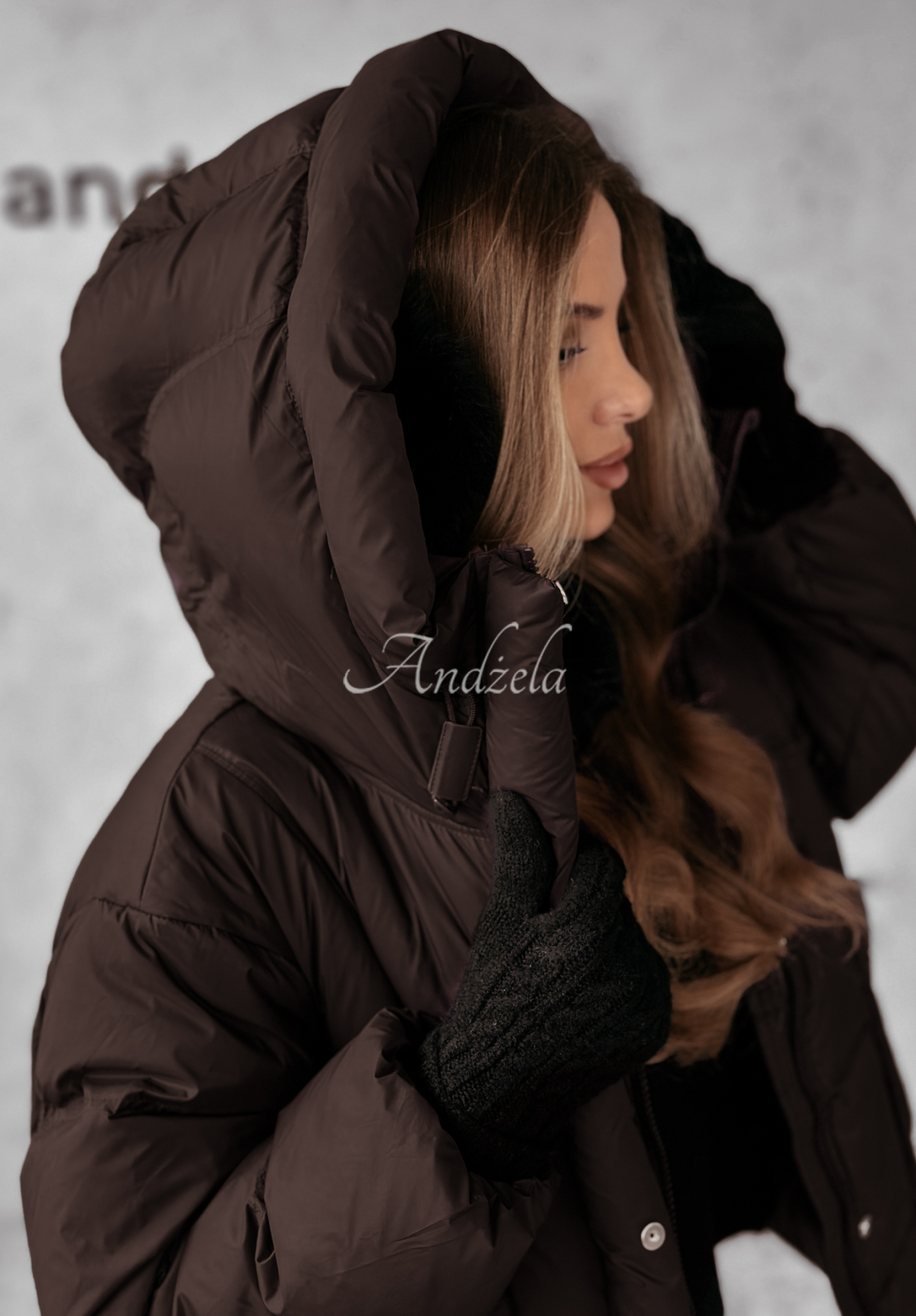 Péřová bunda Watch It Snow čokoládová