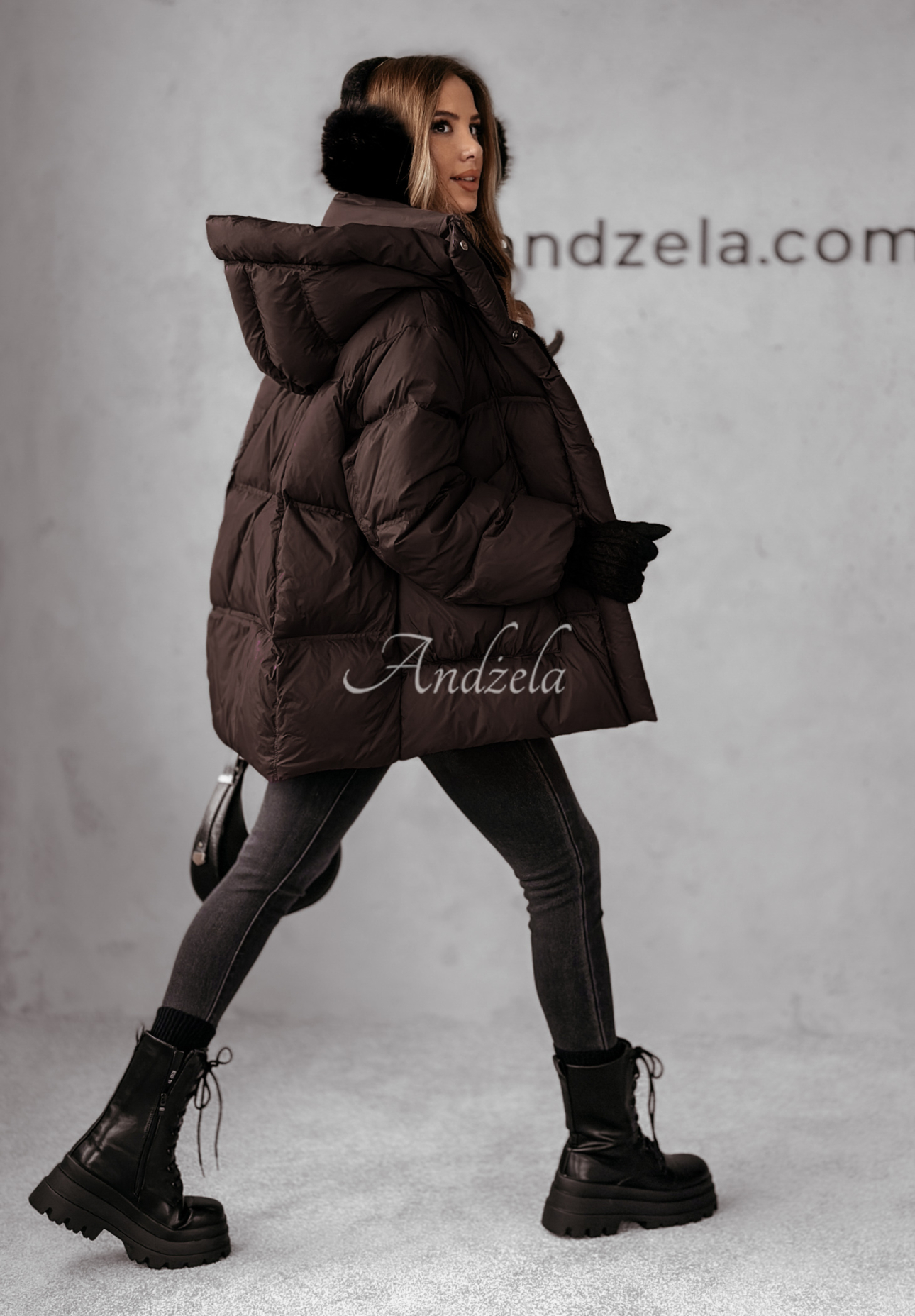 Péřová bunda Watch It Snow čokoládová